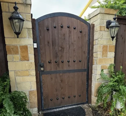 custom gates 4